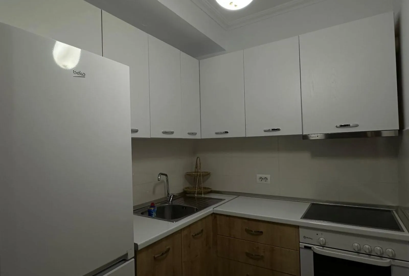 Avenue Apartament Tirana 0*,